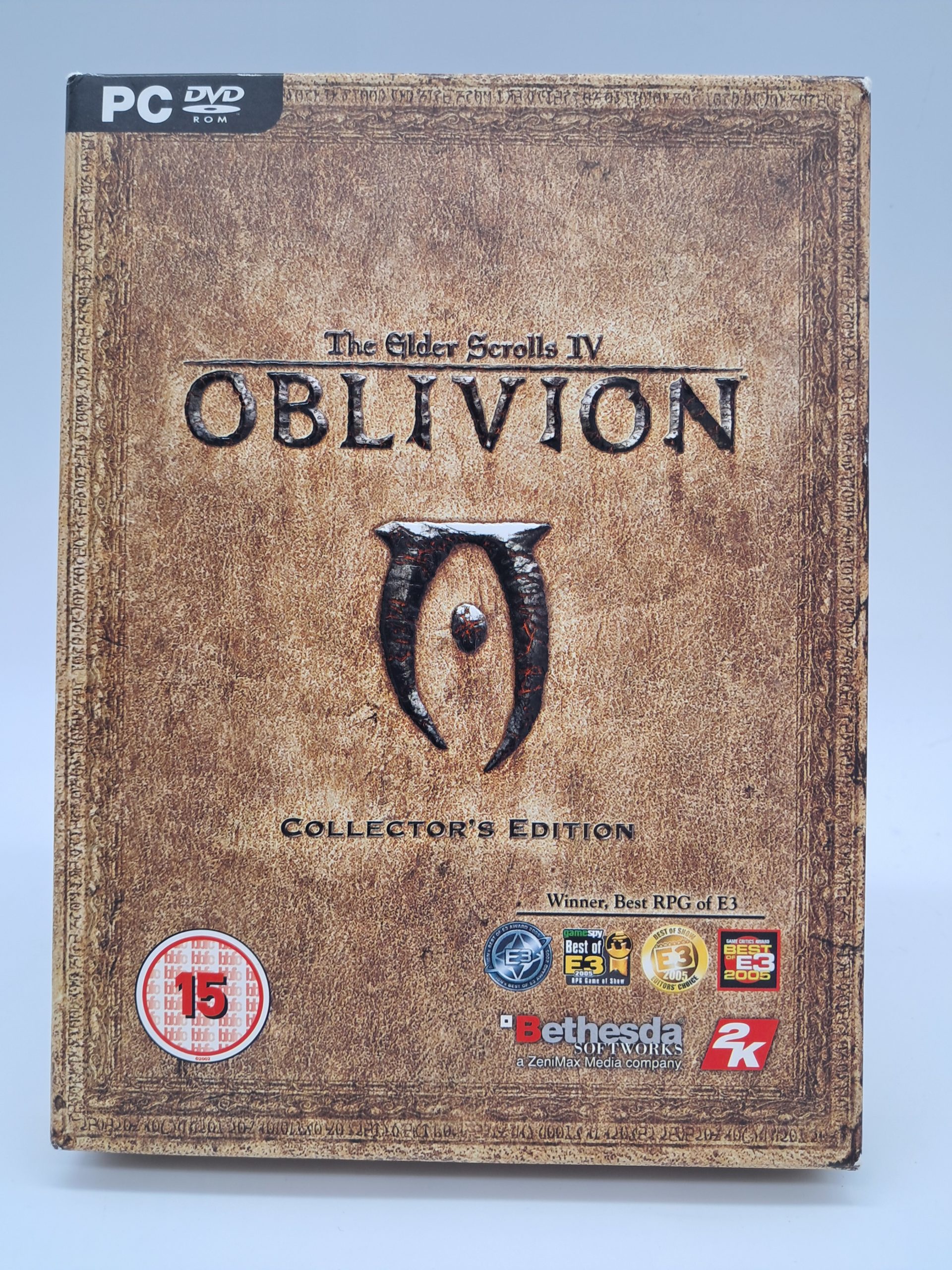 The Elder Scrolls IV: Oblivion – Collector’s Edition – PC DVD-ROM – PAL (Complete with Manual, Guide and Coin)