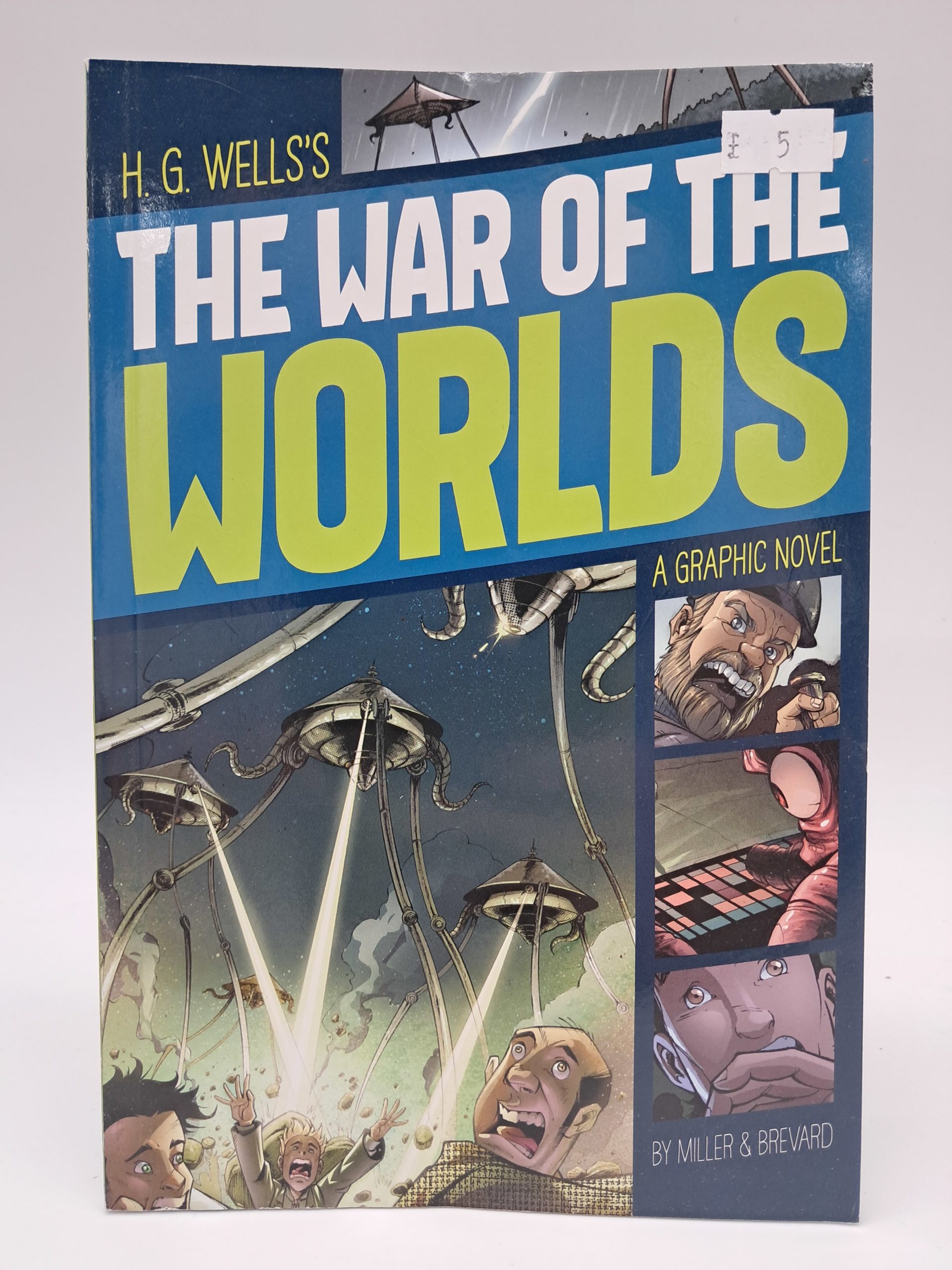 H.G. Wells's The War of the Worlds – Graphic Novel – Paperback