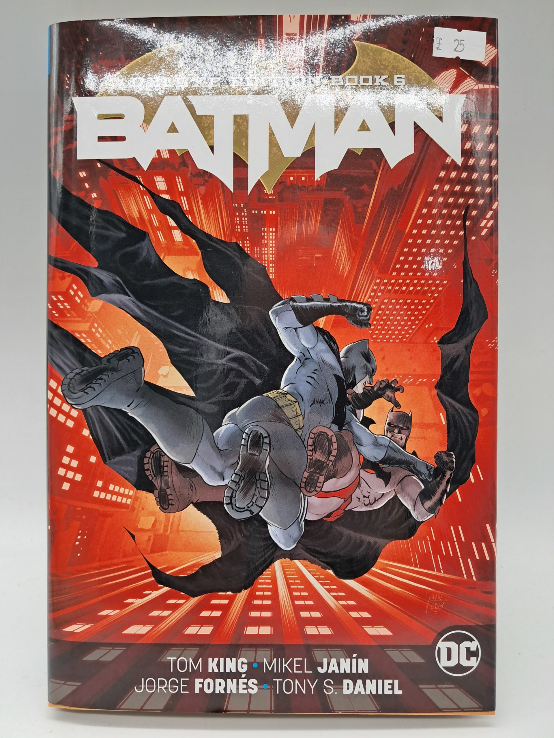 Batman: The Deluxe Edition – Book 6 – DC Comics – Hardcover